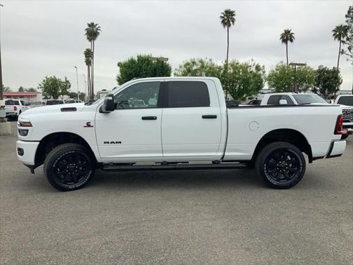 2025 RAM 3500 Big Horn Crew Cab 4x4 6'4' Box