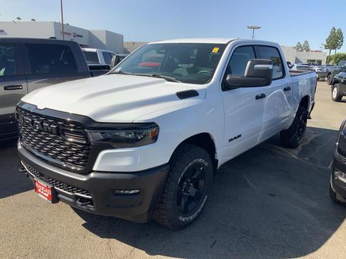 2026 RAM 1500 Warlock Crew Cab 4x4 5'7' Box