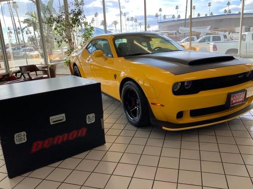 Photo 4 of 16 of 2018 Dodge Challenger SRT Demon