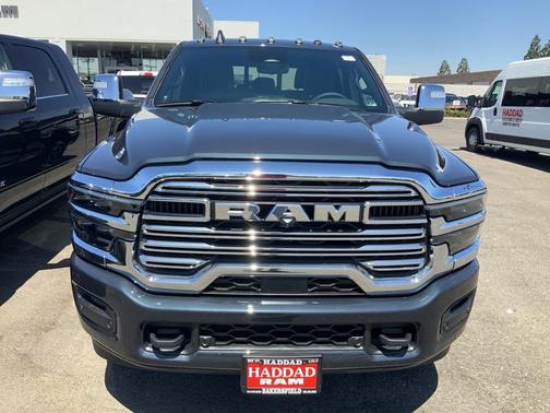 2025 RAM 2500 Laramie Crew Cab 4x4 6'4' Box
