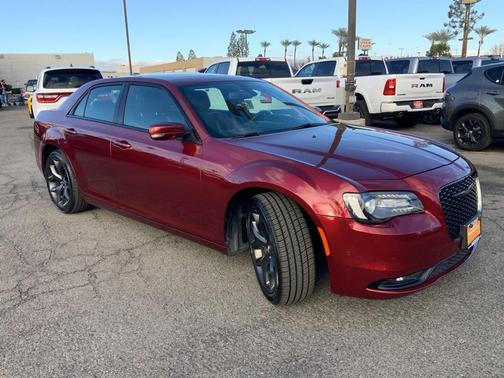 2022 Chrysler 300 S