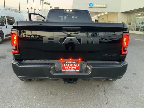 2026 RAM 3500 Tradesman Crew Cab 4x4 8' Box