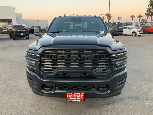 2026 RAM 3500 Tradesman Crew Cab 4x4 8' Box