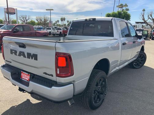 Silver Zynith 2026 RAM 2500 Big Horn Crew Cab 4x4 6'4' Box