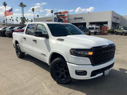 Bright White Clearcoat 2026 RAM 1500 Big Horn/Lone Star