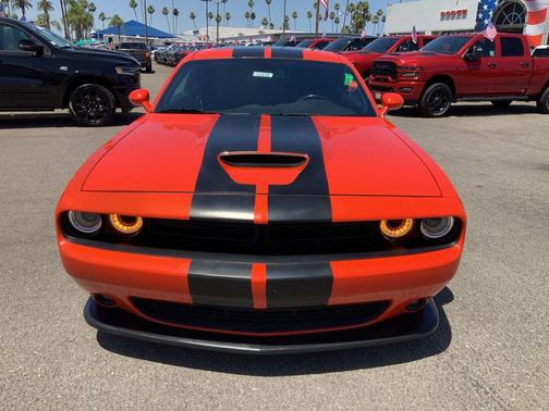 Go Mango 2022 Dodge Challenger GT