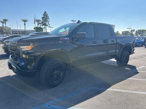 2022 Chevrolet Silverado 1500 Custom Trail Boss