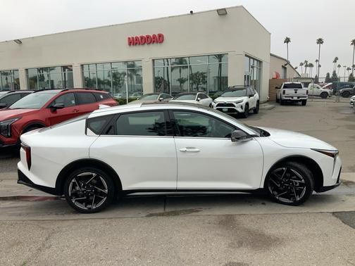 2025 Kia K4 GT-Line