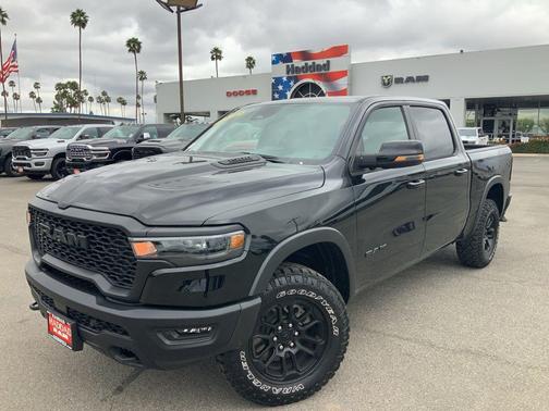 Diamond Black Crystal Pearlcoat 2026 RAM 1500 Rebel