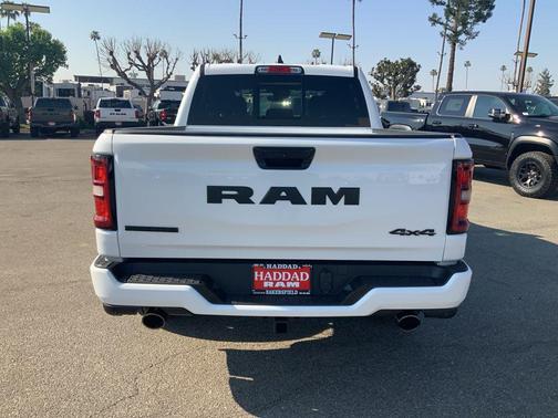 Bright White Clearcoat 2026 RAM 1500 Big Horn/Lone Star