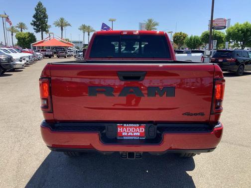 Molten Red Pearlcoat 2026 RAM 2500 Black Express Crew Cab 4x4 6'4' Box