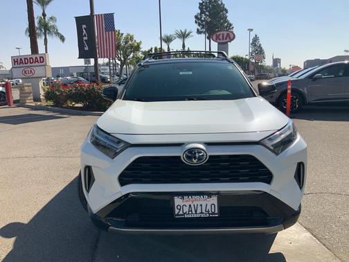 2022 Toyota RAV4 Hybrid SE