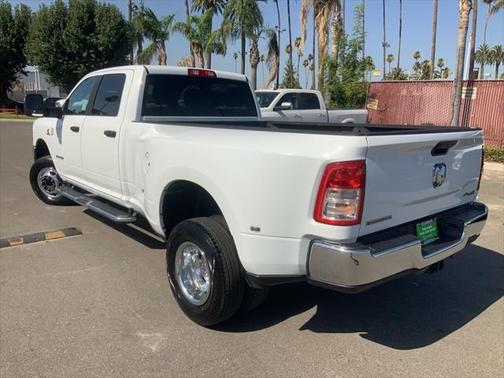2024 RAM 3500 Big Horn Crew Cab 4x4 8' Box