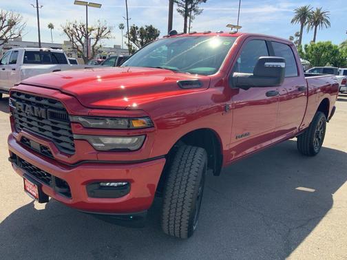 Molten Red Pearlcoat 2026 RAM 2500 Big Horn Crew Cab 4x4 6'4' Box