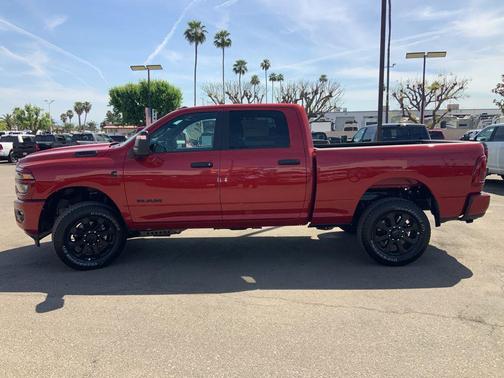 Molten Red Pearlcoat 2026 RAM 2500 Big Horn Crew Cab 4x4 6'4' Box