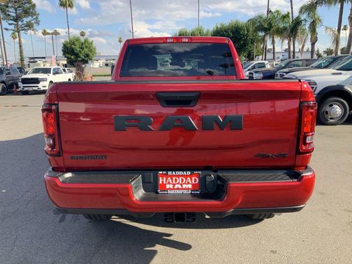 Molten Red Pearlcoat 2026 RAM 2500 Big Horn Crew Cab 4x4 6'4' Box