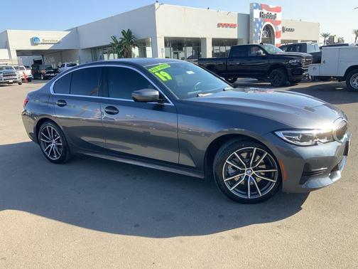 2019 BMW 330 330i