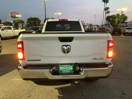 2024 RAM 3500 Big Horn Crew Cab 4x4 8' Box