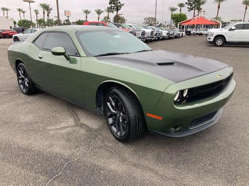 2022 Dodge Challenger SXT