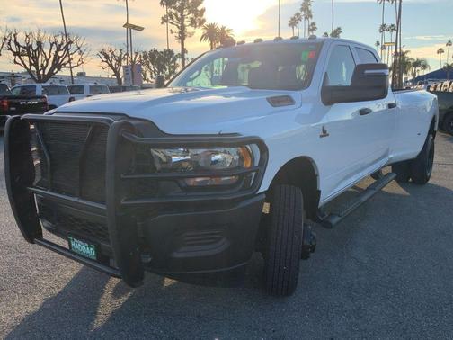 2024 RAM 3500 Tradesman Crew Cab 4x4 8' Box