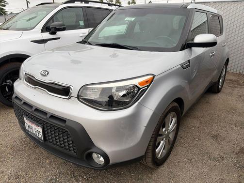 Bright Silver 2015 Kia Soul +