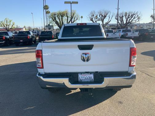 2024 RAM 3500 Big Horn Crew Cab 4x4 8' Box