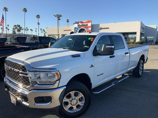 2024 RAM 3500 Big Horn Crew Cab 4x4 8' Box