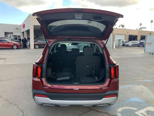 Dawning Red 2025 Kia Sorento LX