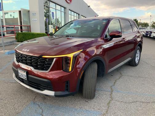 Dawning Red 2025 Kia Sorento LX