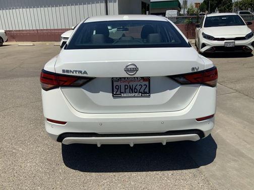 Aspen White 2024 Nissan Sentra SV