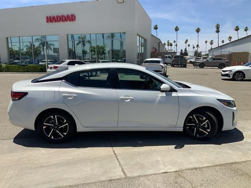 Aspen White 2024 Nissan Sentra SV