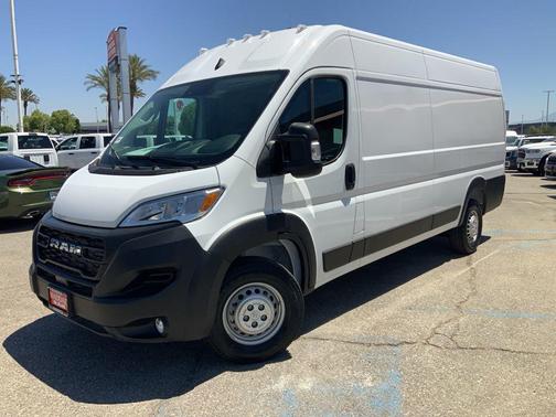 Bright White Clearcoat 2026 RAM ProMaster 3500 High Roof