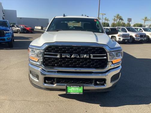 2022 RAM 2500 Big Horn Crew Cab 4x4 8' Box
