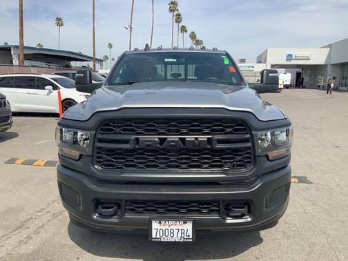 Billet Silver Metallic Clearcoat 2024 RAM 3500 Tradesman Crew Cab 4x4 8' Box