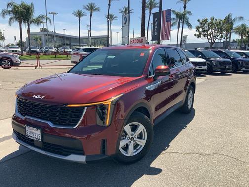 Dawning Red 2025 Kia Sorento LX
