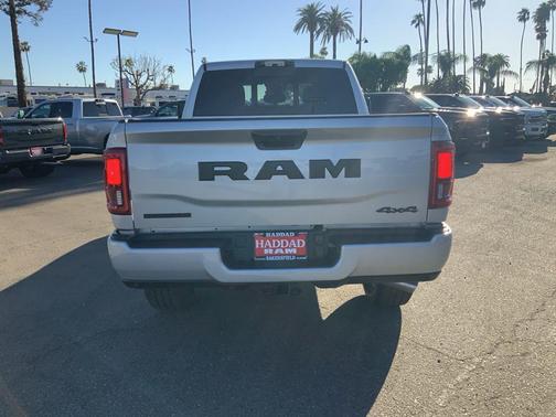 Silver Zynith 2026 RAM 2500 Big Horn Crew Cab 4x4 6'4' Box