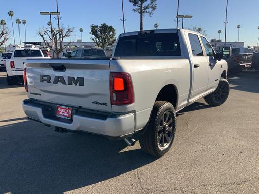 Silver Zynith 2026 RAM 2500 Big Horn Crew Cab 4x4 6'4' Box