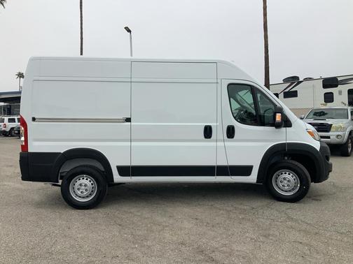 2026 RAM ProMaster 2500 Tradesman