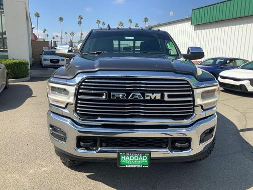 2022 RAM 2500 Laramie Crew Cab 4x4 8' Box