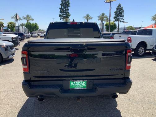 Diamond Black Crystal Pearlcoat 2020 RAM 1500 Rebel