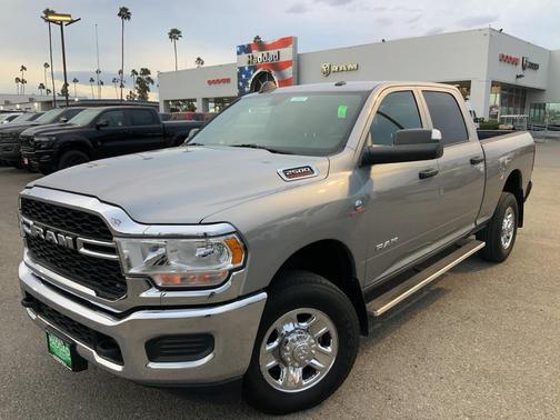 2021 RAM 2500 Tradesman Crew Cab 4x4 6'4' Box