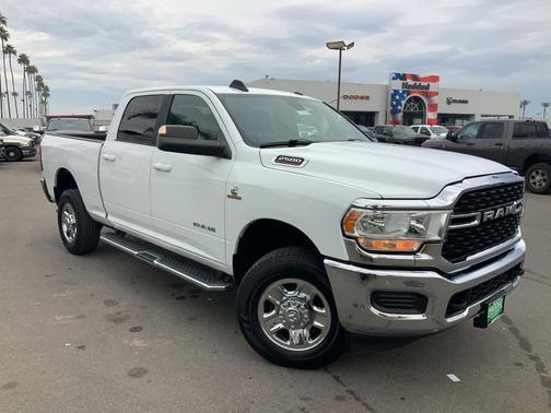 2022 RAM 2500 Big Horn Crew Cab 4x4 6'4' Box