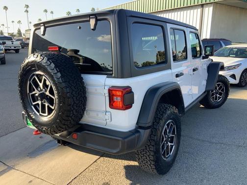 2024 Jeep Wrangler Rubicon