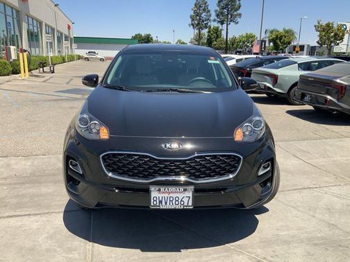 Black Cherry 2022 Kia Sportage LX