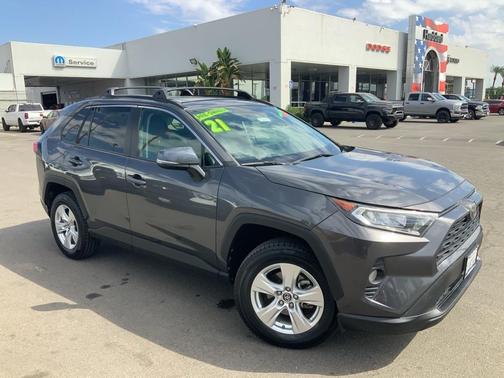 2021 Toyota RAV4 XLE
