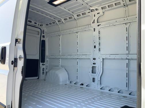 Bright White Clearcoat 2026 RAM ProMaster 2500 Tradesman