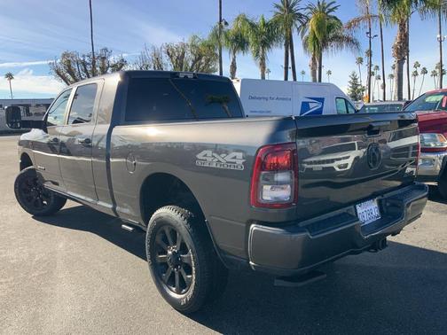 2022 RAM 2500 Big Horn Mega Cab 4x4 6'4'' Box