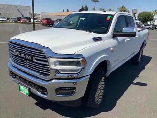 Bright White Clearcoat 2020 RAM 2500 Laramie Crew Cab 4x4 6'4' Box