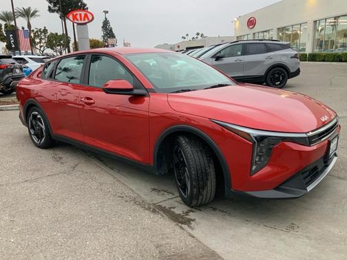 2025 Kia K4 EX