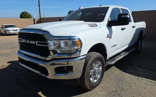 2024 RAM 2500 Big Horn Crew Cab 4x4 6'4' Box
